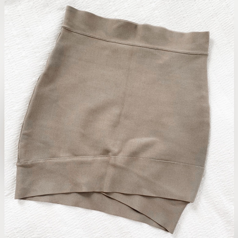 BCBG MaxAzria Bandage Skirt - Size Large